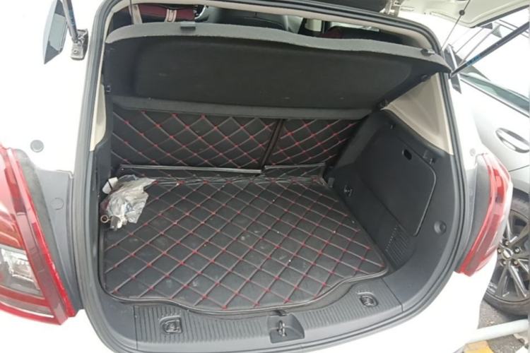 Used Buick Encore 2016 18T Automatic Two-Wheel Drive Urban Elite Model Trunk
