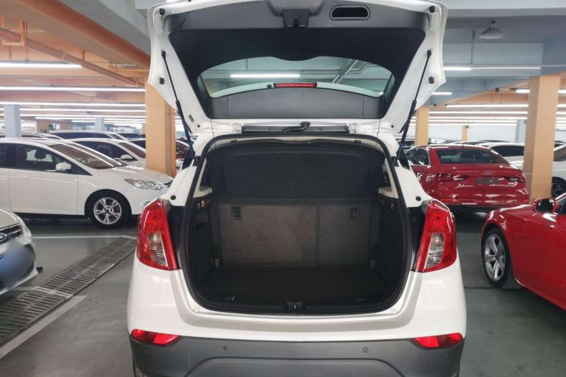 Used Buick Encore 2016 18T Automatic Two-Wheel Drive Urban Leading Edition Trunk