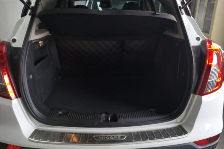 Used Buick Encore 2016 18T Automatic Two-Wheel Drive Urban Leading Edition Trunk