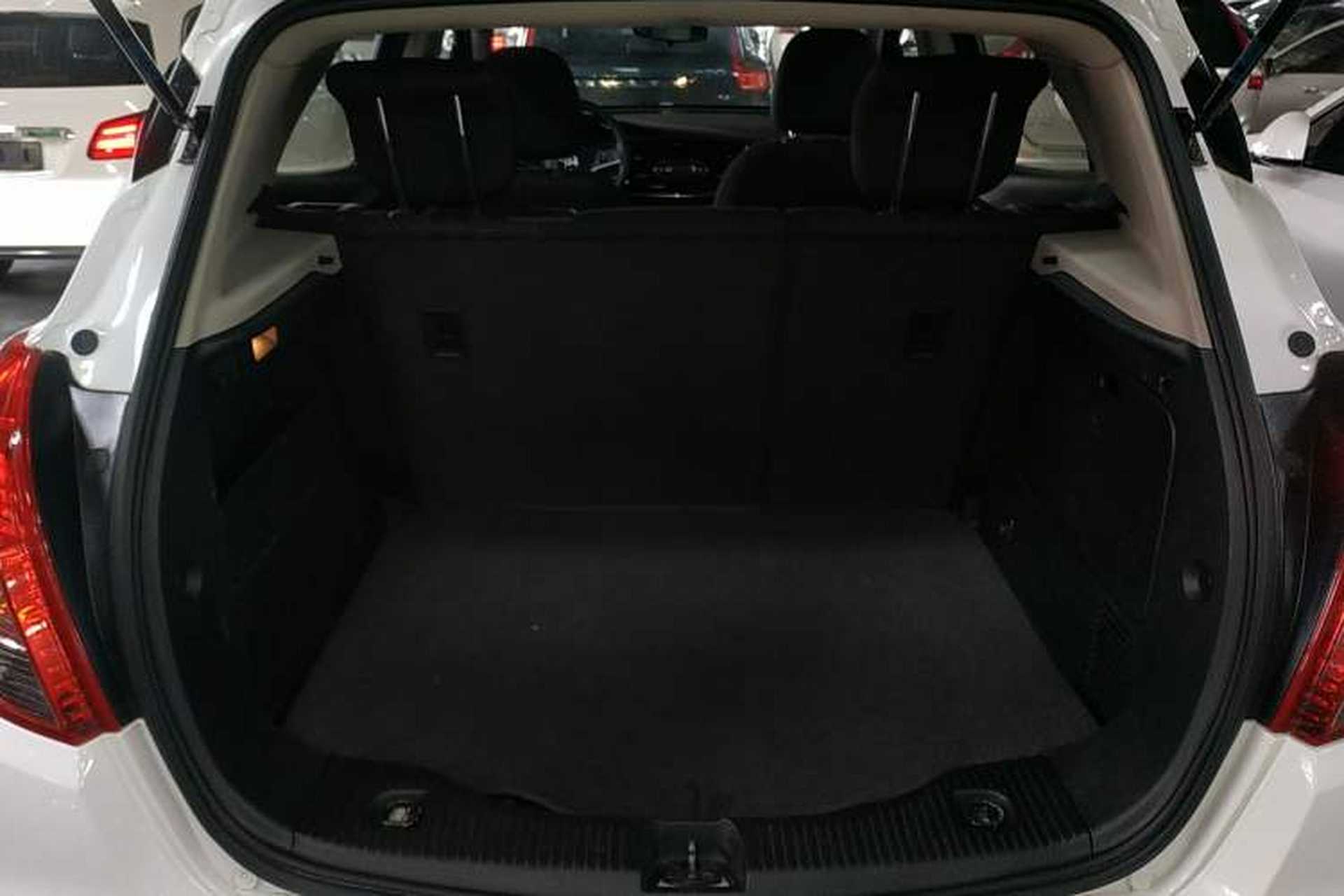 Used Buick Encore 2016 18T Automatic Two-Wheel Drive Urban Leading Edition Trunk