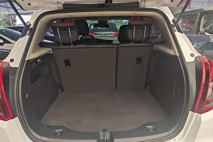 Used Buick Encore 2016 18T Automatic Two-Wheel Drive Urban Elite Model Trunk