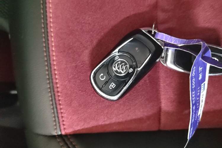 Used Buick Encore 2016 18T Automatic Two-Wheel Drive Urban Elite Model Vehicle Key