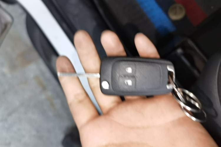 Used Buick Encore 2016 18T Automatic Two-Wheel Drive Urban Leading Edition Vehicle Key