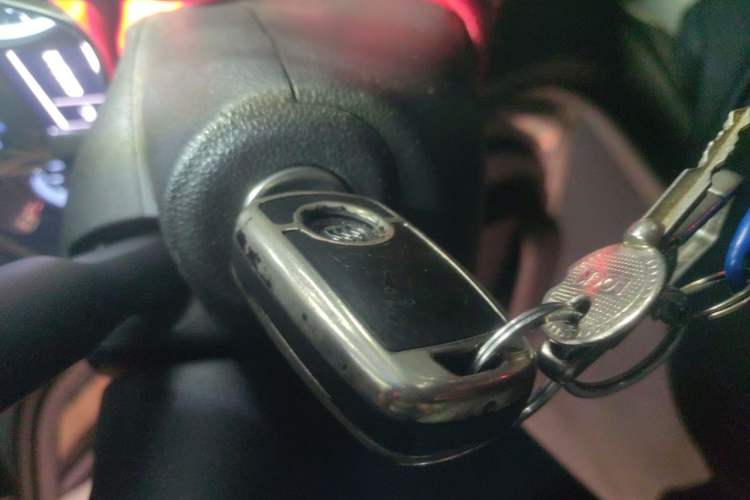 Used Buick Encore 2016 18T Automatic Two-Wheel Drive Urban Leading Edition Vehicle Key