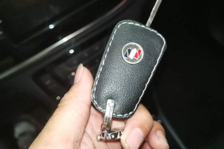 Used Buick Encore 2016 18T Automatic Two-Wheel Drive Urban Leading Edition Vehicle Key