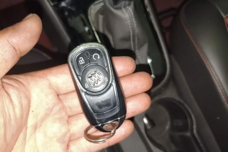 Used Buick Encore 2016 18T Automatic Two-Wheel Drive Urban Elite Model Vehicle Key