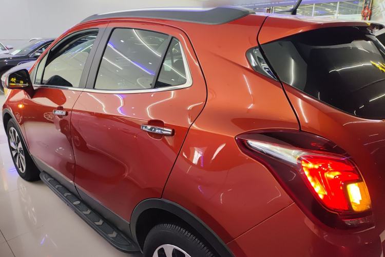 Used Buick Encore 2016 18T Automatic Two-Wheel Drive Urban Elite Model Exterior 3