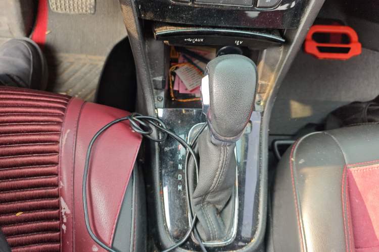 Used Buick Encore 2016 18T Automatic Two-Wheel Drive Urban Elite Model Gear Lever