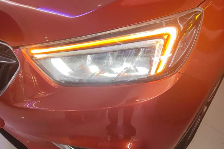 Used Buick Encore 2016 18T Automatic Two-Wheel Drive Urban Elite Model Left Front Headlight