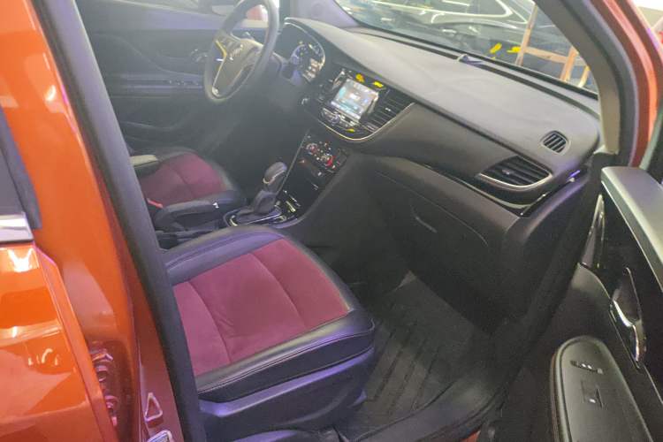 Used Buick Encore 2016 18T Automatic Two-Wheel Drive Urban Elite Model Right Front Seat