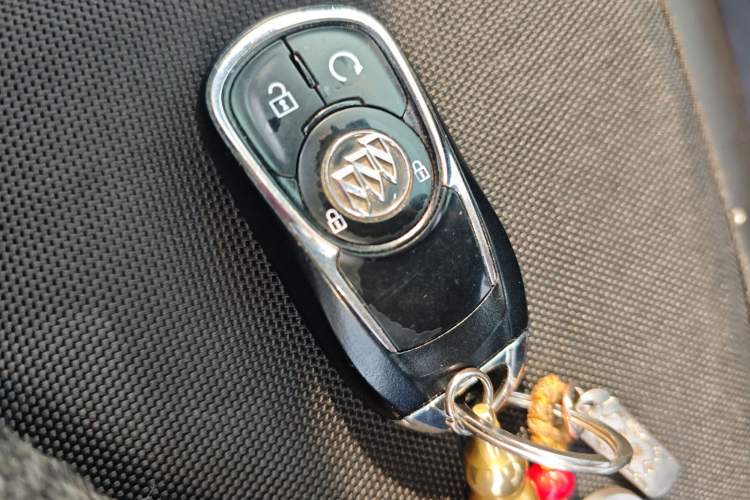 Used Buick Encore 2016 18T Automatic Two-Wheel Drive Urban Elite Model Vehicle Key