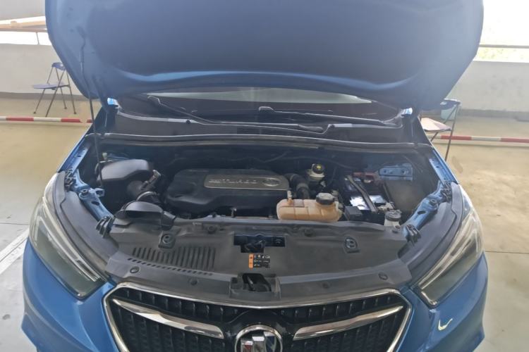 Used Buick Encore 2017 18T Automatic Two-Wheel Drive Urban Fashion Model Engine Bay