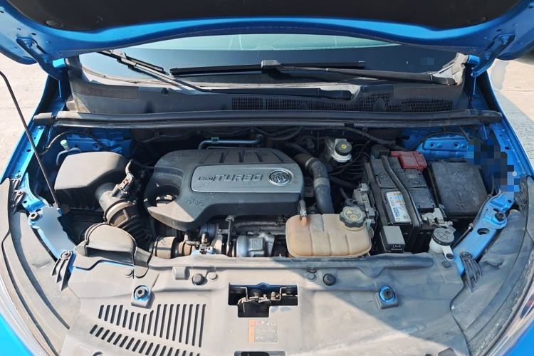 Used Buick Encore 2017 18T Automatic Two-Wheel Drive Urban Fashion Model Engine Bay