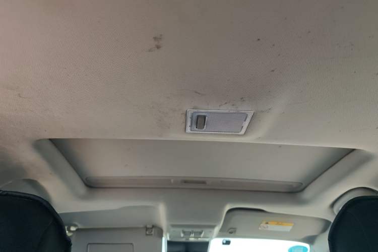 Used Buick Encore 2017 18T Automatic Two-Wheel Drive Urban Fashion Model Headliner