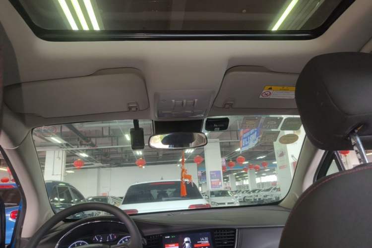 Used Buick Encore 2017 18T Automatic Two-Wheel Drive Urban Fashion Model Headliner