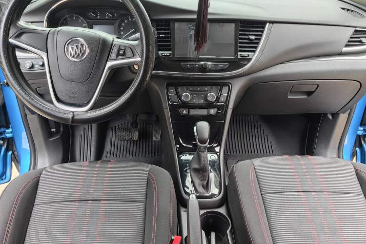 Used Buick Encore 2017 18T Automatic Two-Wheel Drive Urban Leading Model Interior 1