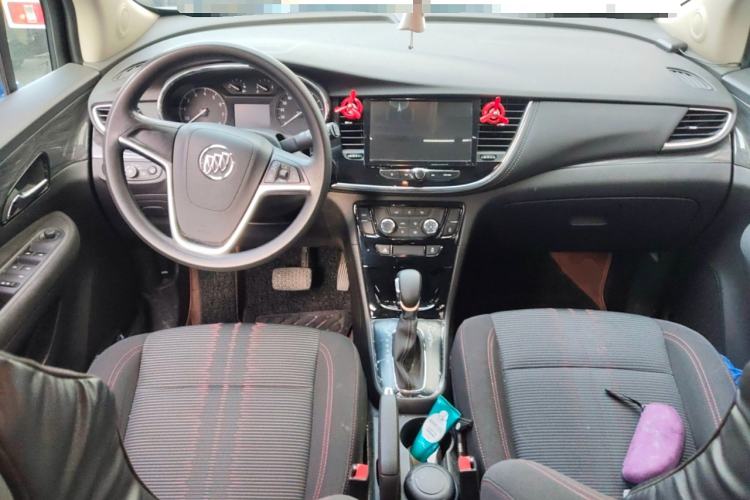 Used Buick Encore 2017 18T Automatic Two-Wheel Drive Urban Leading Model Interior 2