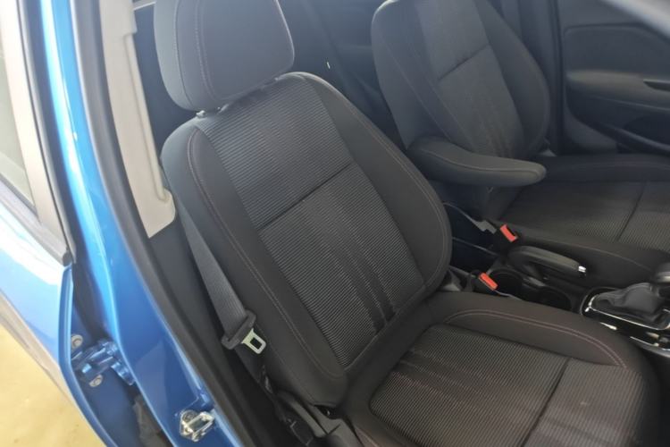 Used Buick Encore 2017 18T Automatic Two-Wheel Drive Urban Fashion Model Right Front Seat