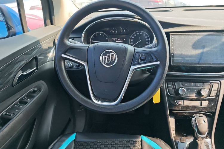 Used Buick Encore 2017 18T Automatic Two-Wheel Drive Urban Fashion Model Steering Wheel