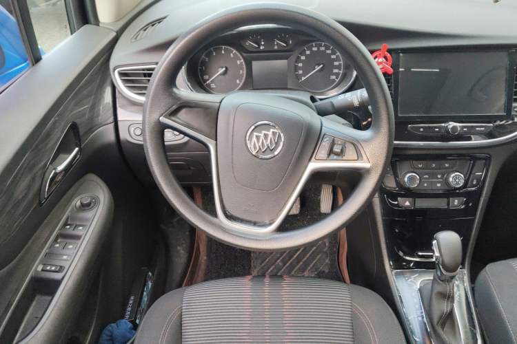 Used Buick Encore 2017 18T Automatic Two-Wheel Drive Urban Leading Model Steering Wheel