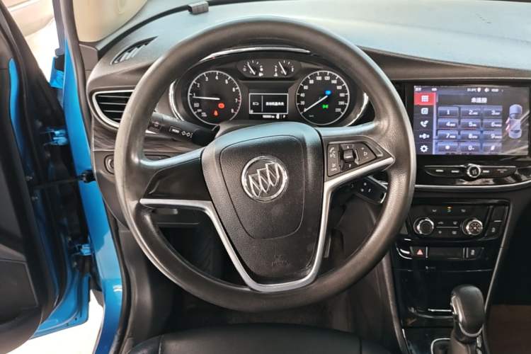 Used Buick Encore 2017 18T Automatic Two-Wheel Drive Urban Leading Model Steering Wheel