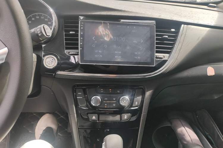 Used Buick Encore 2017 18T Automatic Two-Wheel Drive Urban Fashion Model Audio And AC Panel