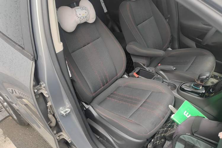Used Buick Encore 2017 18T Automatic Two-Wheel Drive Urban Fashion Model Right Front Seat