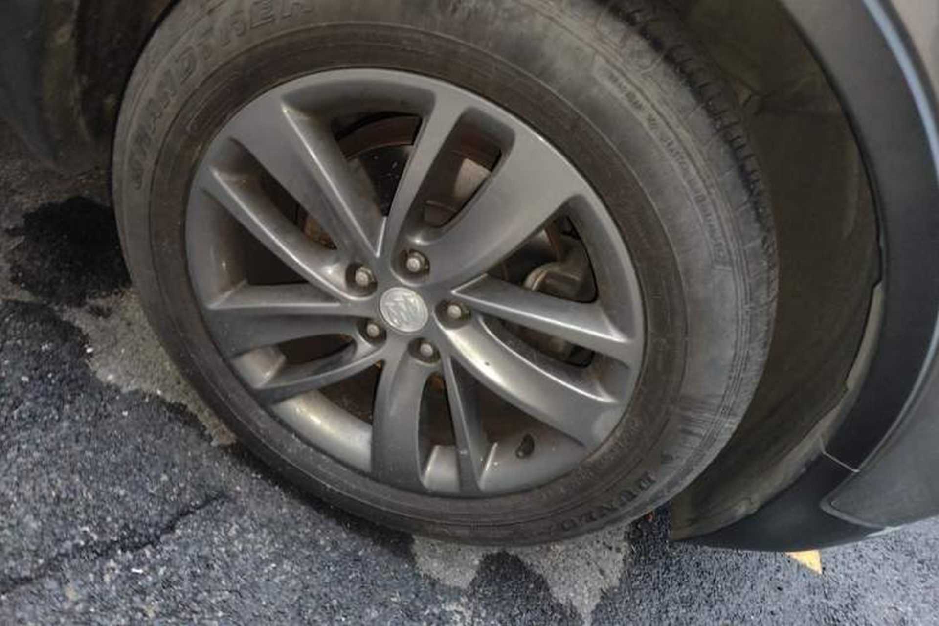 Used Buick Encore 2017 18T Automatic Two-Wheel Drive Urban Leading Model Right Front Wheel Hub