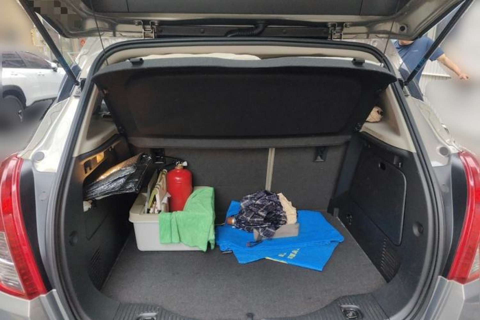Used Buick Encore 2017 18T Automatic Two-Wheel Drive Urban Leading Model Trunk