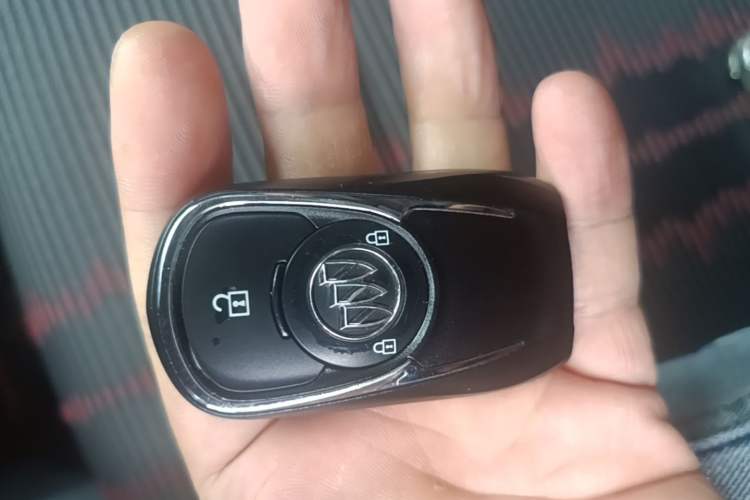 Used Buick Encore 2017 18T Automatic Two-Wheel Drive Urban Fashion Model Vehicle Key