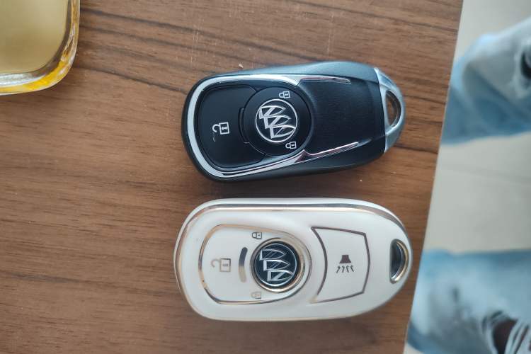 Used Buick Encore 2017 18T Automatic Two-Wheel Drive Urban Fashion Model Vehicle Key