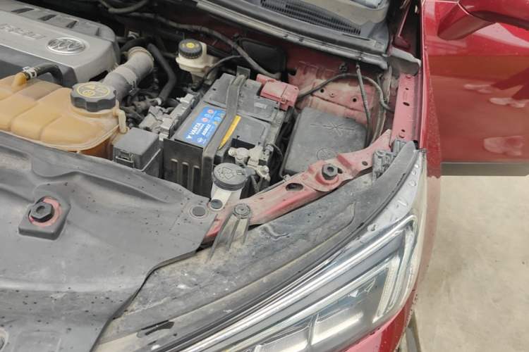Used Buick Encore 2017 18T Automatic Two-Wheel Drive Urban Elite Model Engine Bay Left