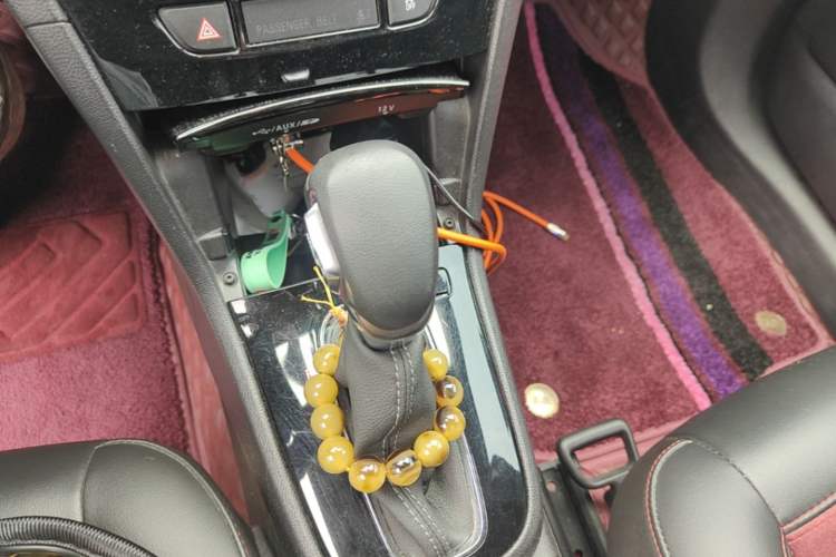 Used Buick Encore 2017 18T Automatic Two-Wheel Drive Urban Elite Model Gear Lever