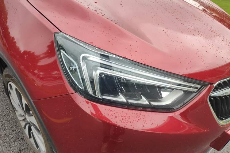 Used Buick Encore 2017 18T Automatic Two-Wheel Drive Urban Elite Model Right Front Headlight