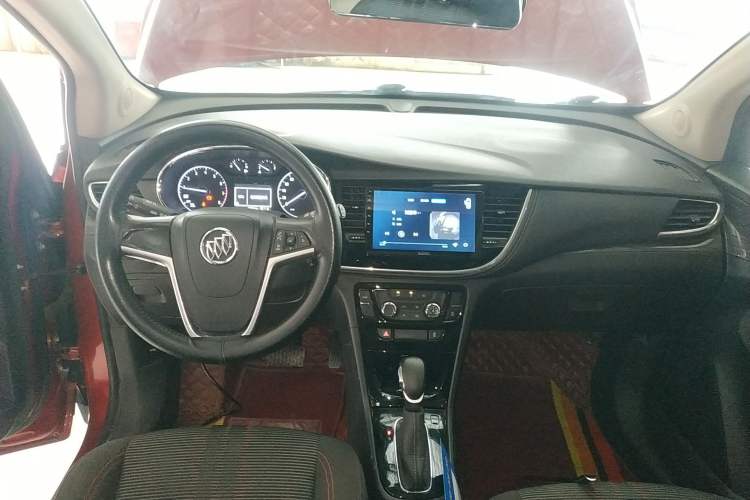 Used Buick Encore 2017 18T Automatic Two-Wheel Drive Urban Leading Model Center Console