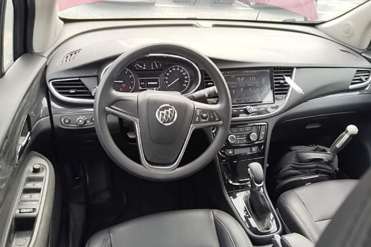 Used Buick Encore 2017 18T Automatic Two-Wheel Drive Urban Leading Model Center Console