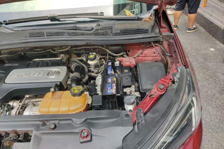 Used Buick Encore 2017 18T Automatic Two-Wheel Drive Urban Leading Model Engine Bay Left