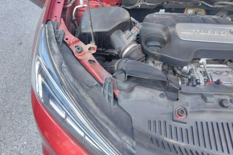 Used Buick Encore 2017 18T Automatic Two-Wheel Drive Urban Elite Model Engine Bay Right