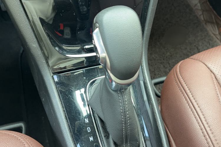 Used Buick Encore 2017 18T Automatic Two-Wheel Drive Urban Leading Model Gear Lever