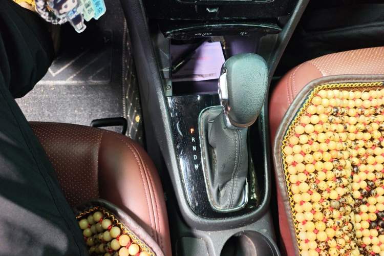 Used Buick Encore 2017 18T Automatic Two-Wheel Drive Urban Leading Model Gear Lever