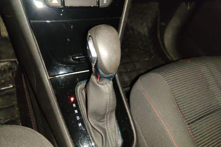 Used Buick Encore 2017 18T Automatic Two-Wheel Drive Urban Leading Model Gear Lever