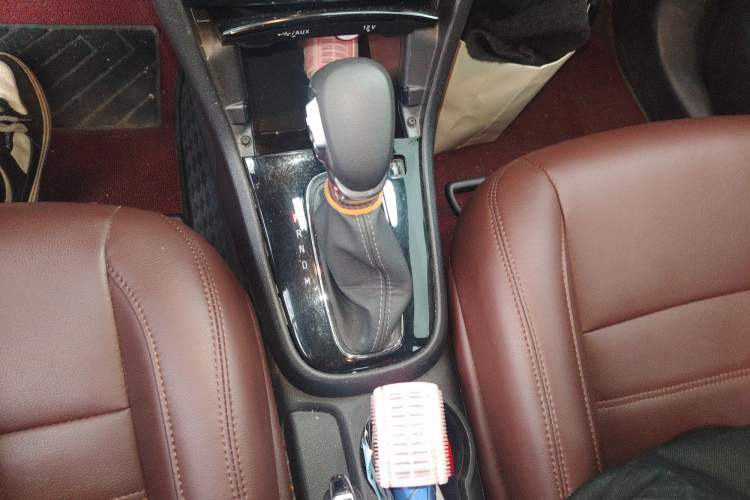 Used Buick Encore 2017 18T Automatic Two-Wheel Drive Urban Leading Model Gear Lever