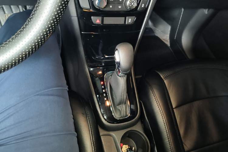Used Buick Encore 2017 18T Automatic Two-Wheel Drive Urban Leading Model Gear Lever
