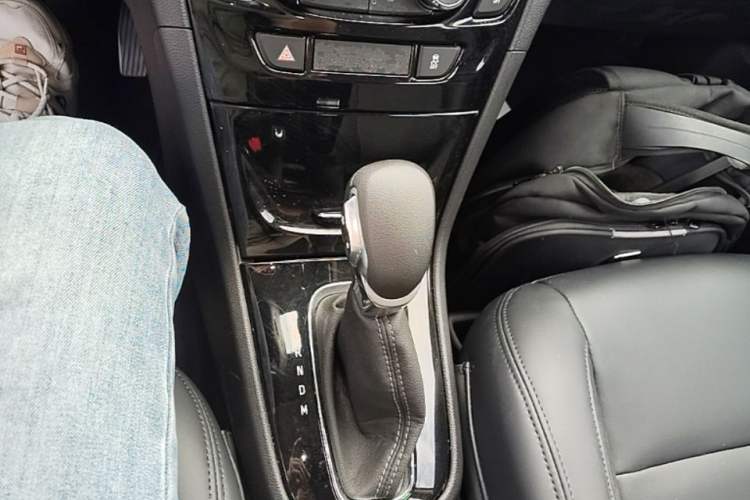 Used Buick Encore 2017 18T Automatic Two-Wheel Drive Urban Leading Model Gear Lever