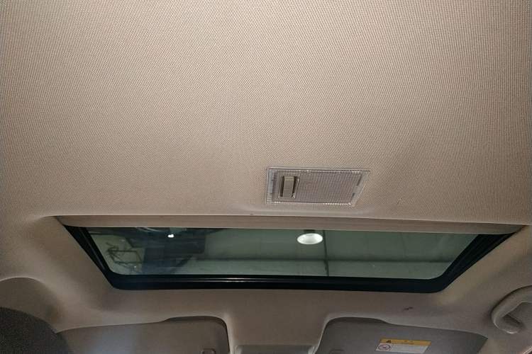 Used Buick Encore 2017 18T Automatic Two-Wheel Drive Urban Leading Model Headliner