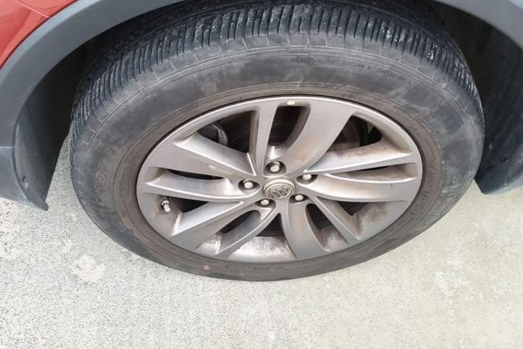 Used Buick Encore 2017 18T Automatic Two-Wheel Drive Urban Fashion Model Left Front Wheel Hub