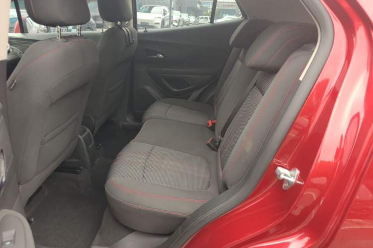 Used Buick Encore 2017 18T Automatic Two-Wheel Drive Urban Leading Model Left Rear Seat