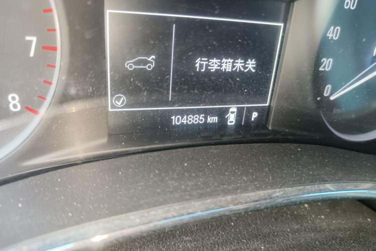 Used Buick Encore 2017 18T Automatic Two-Wheel Drive Urban Leading Model Odometer Close Up