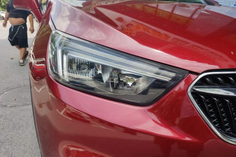 Used Buick Encore 2017 18T Automatic Two-Wheel Drive Urban Leading Model Right Front Headlight