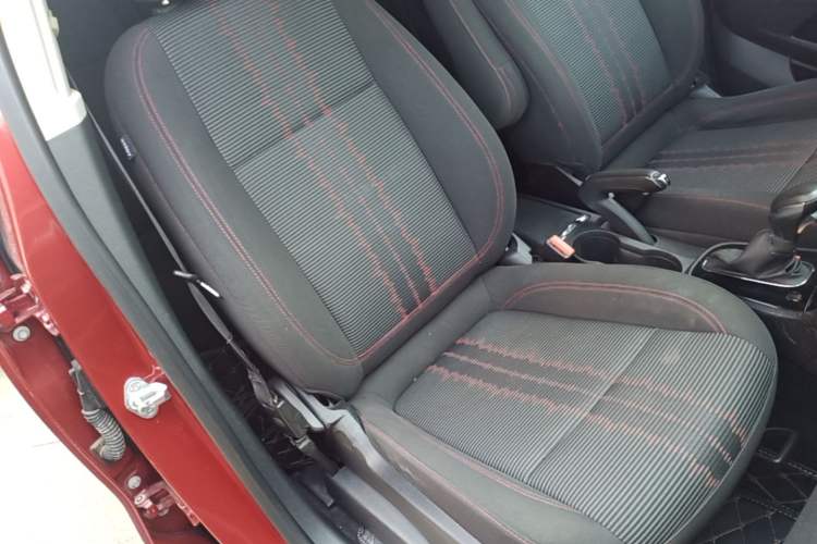 Used Buick Encore 2017 18T Automatic Two-Wheel Drive Urban Fashion Model Right Front Seat